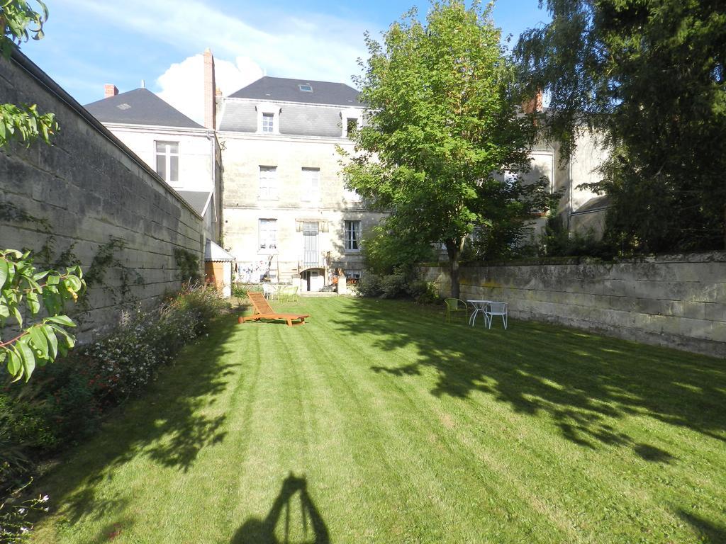 A La Fleur De Lys Bed & Breakfast Langeais Exterior photo